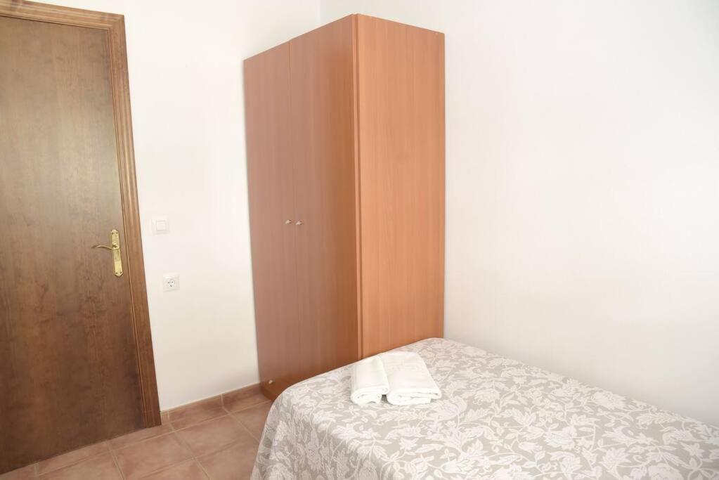 Apartamento Elena - Solo Familias Y Parejas Conil De La Frontera Exterior foto